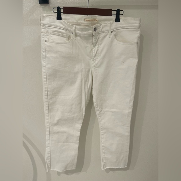 Levi's 314 Shaping Straight Jeans - Picture 1 of 5
